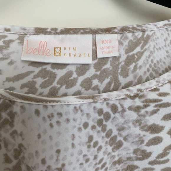 👚✨ BELLE BY KIM GRAVEL✨ - Picture 3 of 6